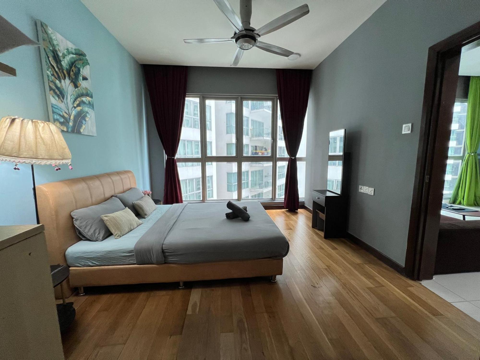 Regalia Service Suites Klcc Skypool Kuala Lumpur Esterno foto